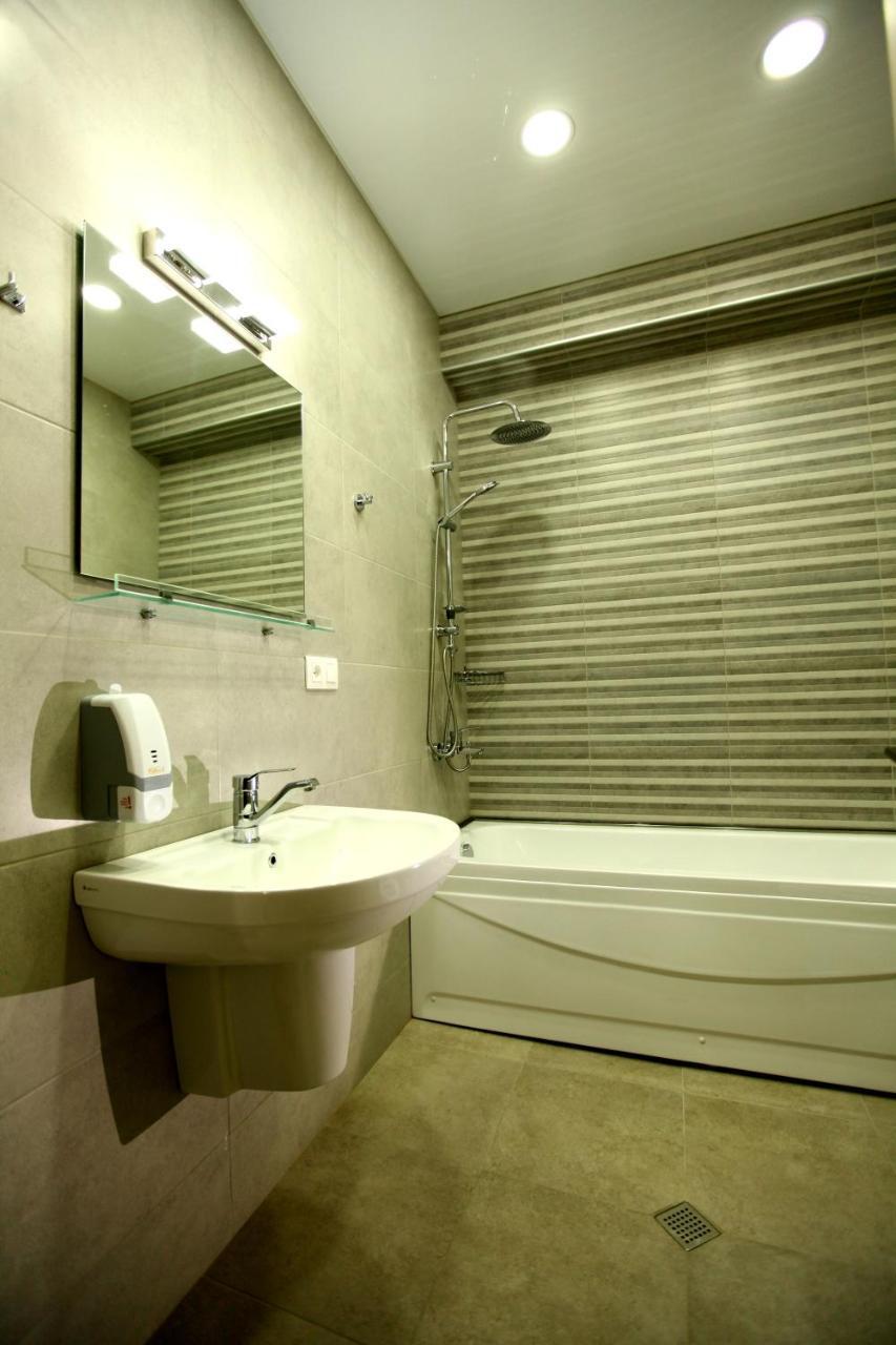 Irakli'S Rooms Tbilisi Zewnętrze zdjęcie